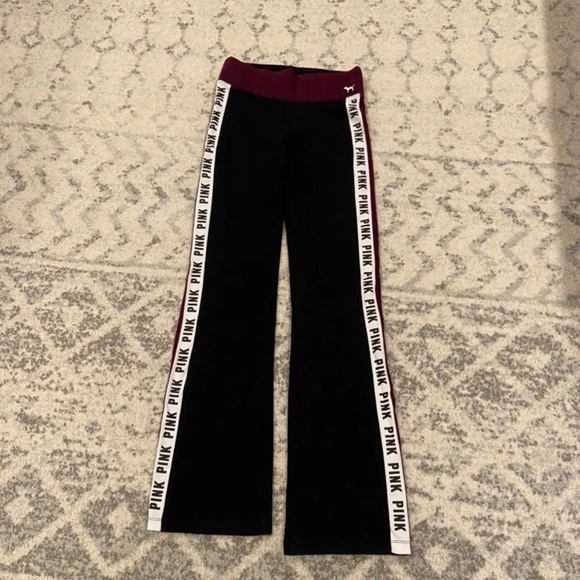 Victoria Secret PINK Yoga Pants - Picture 3 of 7